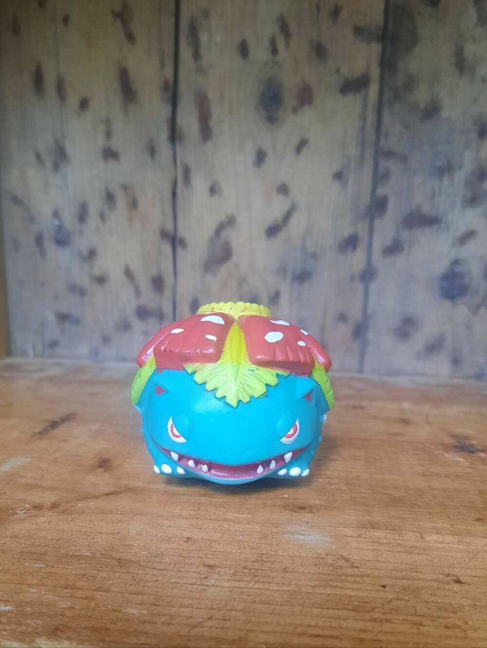1998 Nintendo Bandai Venasuar Pokemon Ball